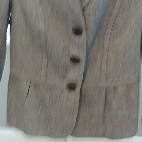 Ann Taylor - Picture 3 of 5